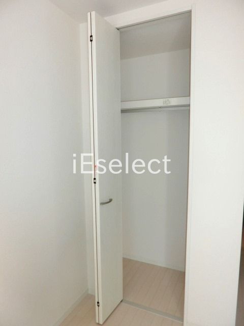 収納　奥行きのある収納です。