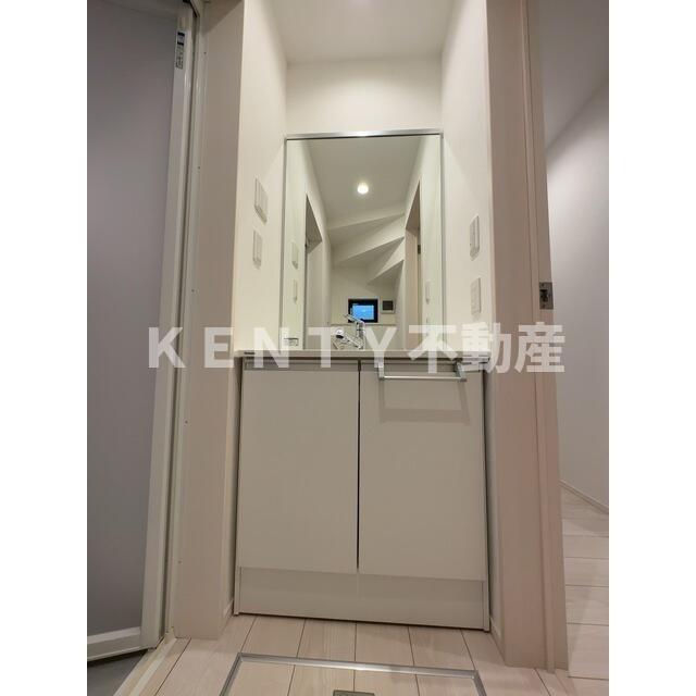 洗面設備　独立洗面化粧台付き