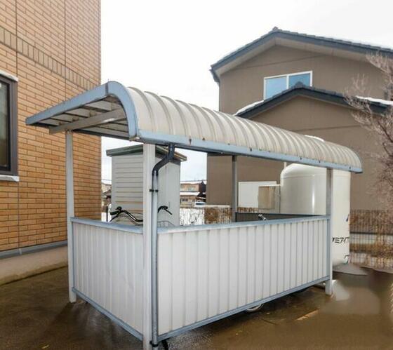 建物外観　駐輪場
