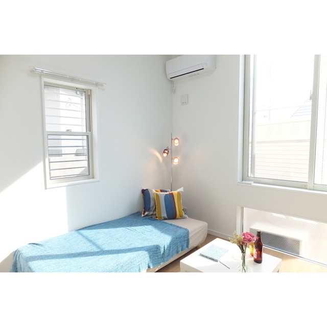 居室・リビング　※家具・家電はつきません。