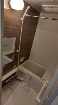バス・シャワールーム　別部屋参照写真