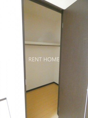 収納　ウォークインクローゼット