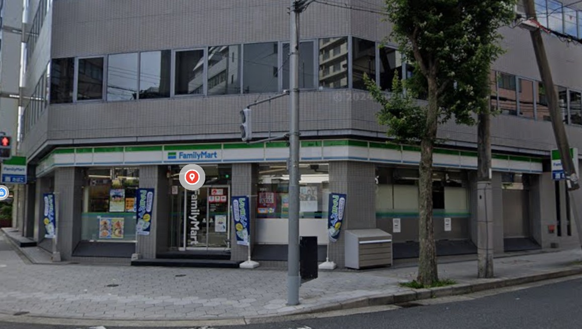 コンビニ　ファミリーマート内本町店（コンビニ）まで227m
