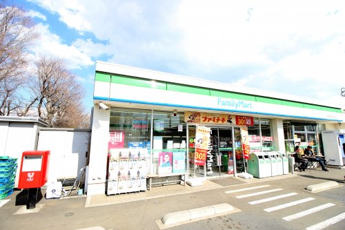 コンビニ　ファミリーマート東久留米7丁目店（コンビニ）まで574m