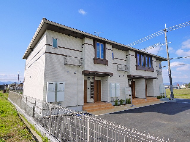 建物外観　外観は落ち着いています