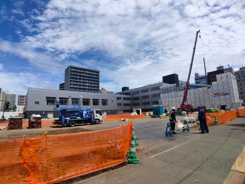 小学校　札幌市立中央小学校（小学校）まで956m