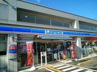コンビニ　ローソン 高知大津鹿児店（コンビニ）まで395m