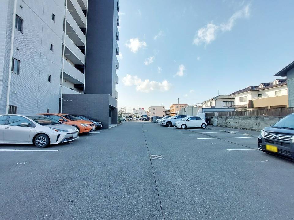 駐車場　駐車場