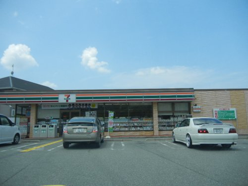 コンビニ　セブンイレブン西宮上山口店（コンビニ）まで629m