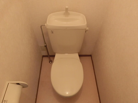 トイレ　別部屋の参考写真です