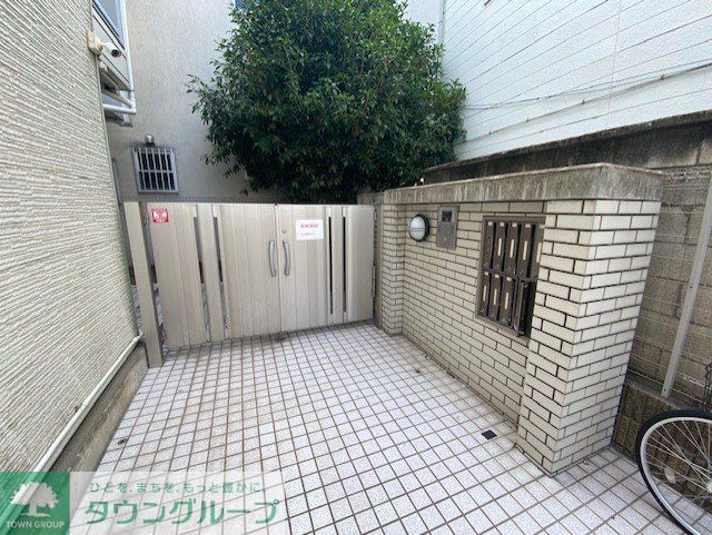 エントランス　現況を優先