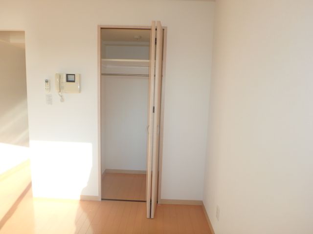 収納　他のお部屋の参考写真となります。