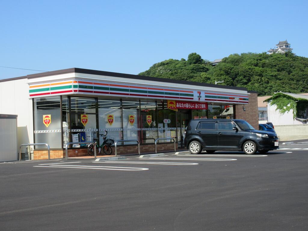 コンビニ　セブンイレブン鳴門立岩店（コンビニ）まで969m