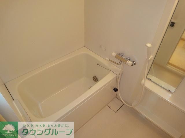 バス・シャワールーム　追い焚き機能付き浴室