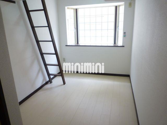 居室・リビング　６帖フローリングのお部屋です