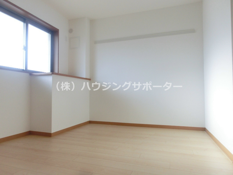 その他部屋・スペース　独立した奥の洋室です