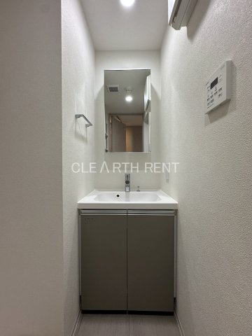 洗面設備　同タイプ別住戸写真となります。現況と異なる場合がございます。