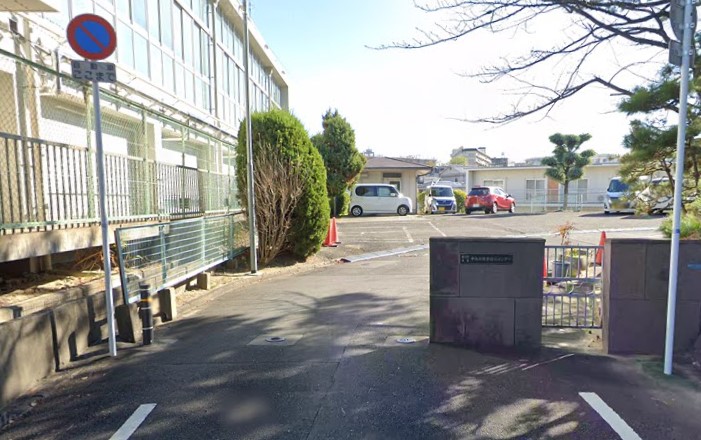 中学校　第六中学校（中学校）まで1344m