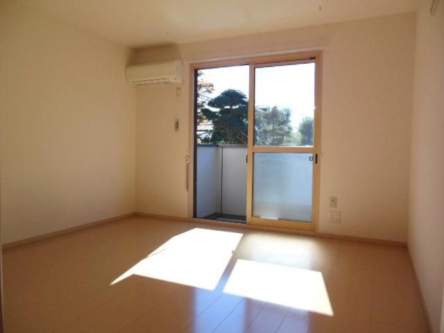 居室・リビング　★日当りの良いお部屋です★