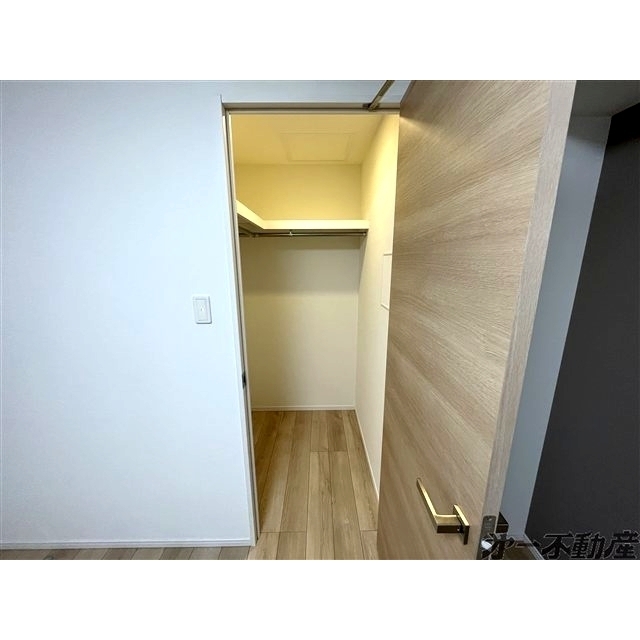 収納　ウォークインクローゼット