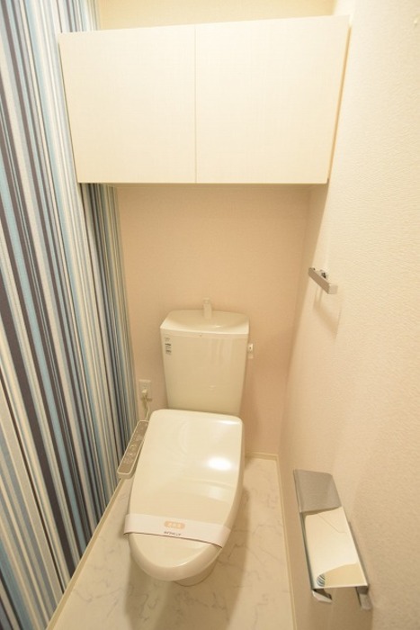トイレ　清潔感のあるトイレです