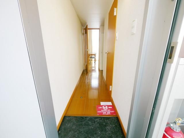 ＪＲ埼京線 与野本町駅 徒歩15分 2階建 築28年の玄関写真