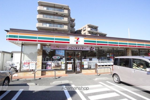 コンビニ　セブンイレブン（コンビニ）まで442m