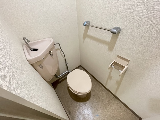 トイレ　※別部屋の写真です