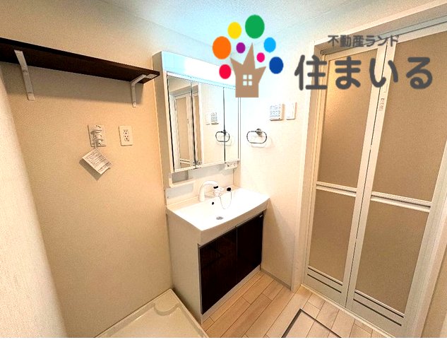 洗面設備　※写真は同型タイプとなります