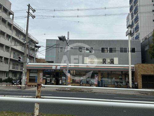 コンビニ　セブンイレブン 大阪三軒家東5丁目店（コンビニ）まで130m