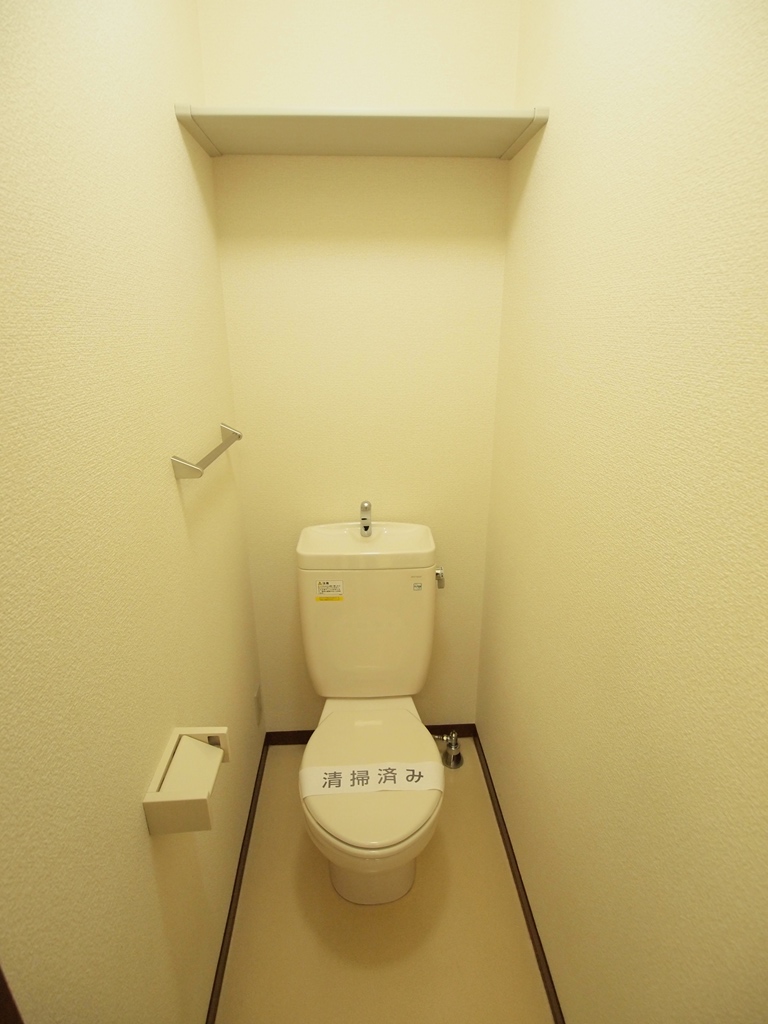 ラブラドールアパートメントのトイレ写真