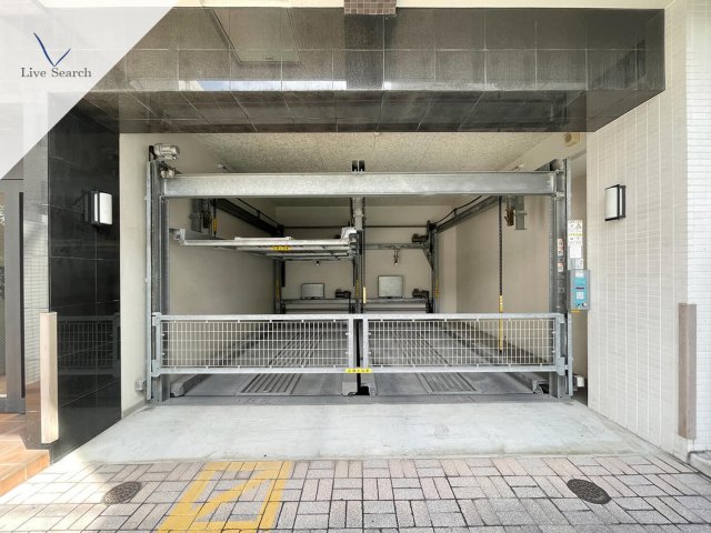 駐車場　駐車場に車を止められます