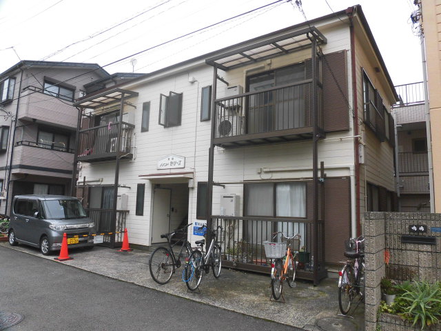 メゾンドセリーズ西館の外観写真