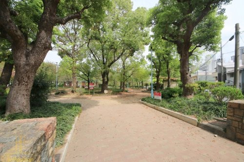公園　上汐町公園（公園）まで307m