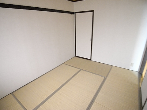 ヒルズ花屋敷の内装写真
