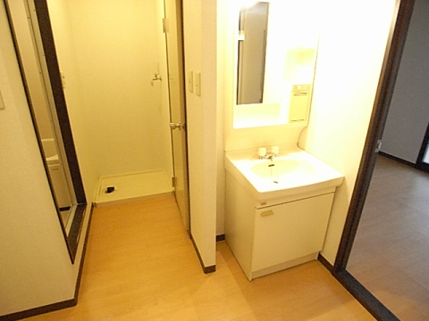 ヒルズ花屋敷の内装写真