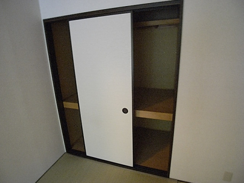 ヒルズ花屋敷の内装写真