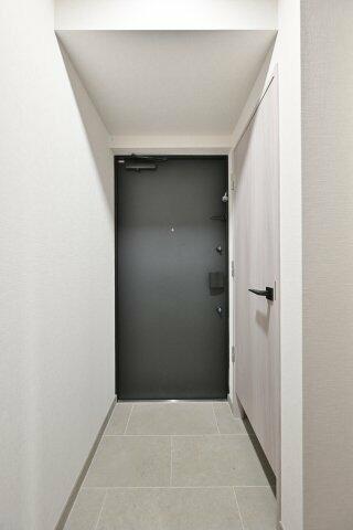 東京メトロ日比谷線 六本木駅 徒歩9分 11階建 築1年の玄関写真