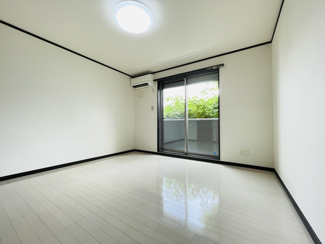 NAKAHA LIFEの居間写真