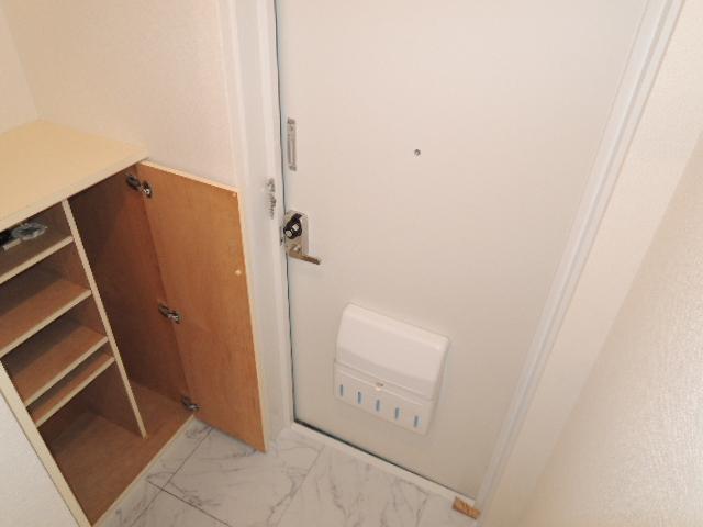 藤喜マンションの玄関写真