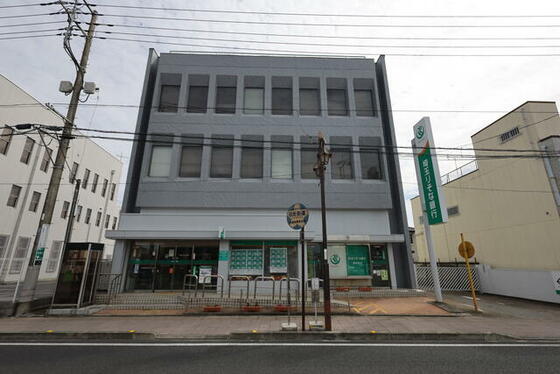 銀行　埼玉りそな銀行幸手支店（銀行）まで186m