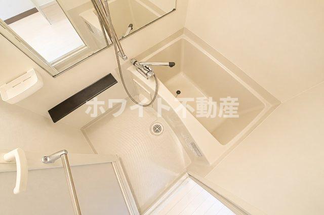 地下鉄谷町線 谷町四丁目駅 徒歩7分 15階建 築15年の風呂写真