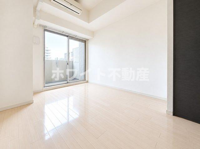 地下鉄谷町線 谷町四丁目駅 徒歩7分 15階建 築15年の居間写真
