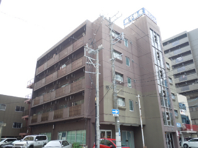 マンション礎の外観写真