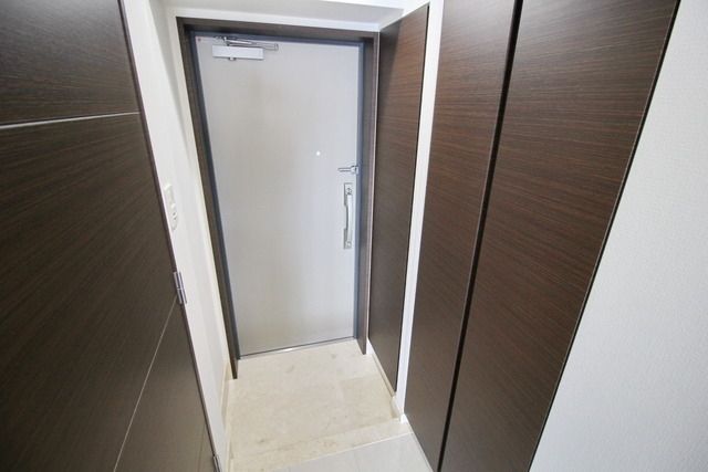 玄関　★お問い合わせはタウンハウジングまで★