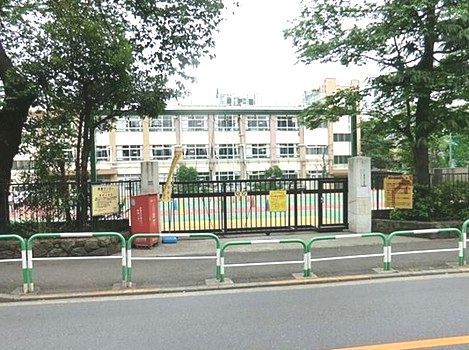 小学校　豊島区立 豊成小学校（小学校）まで16m