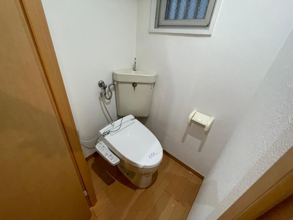 ネオライフ新大阪東棟のトイレ写真