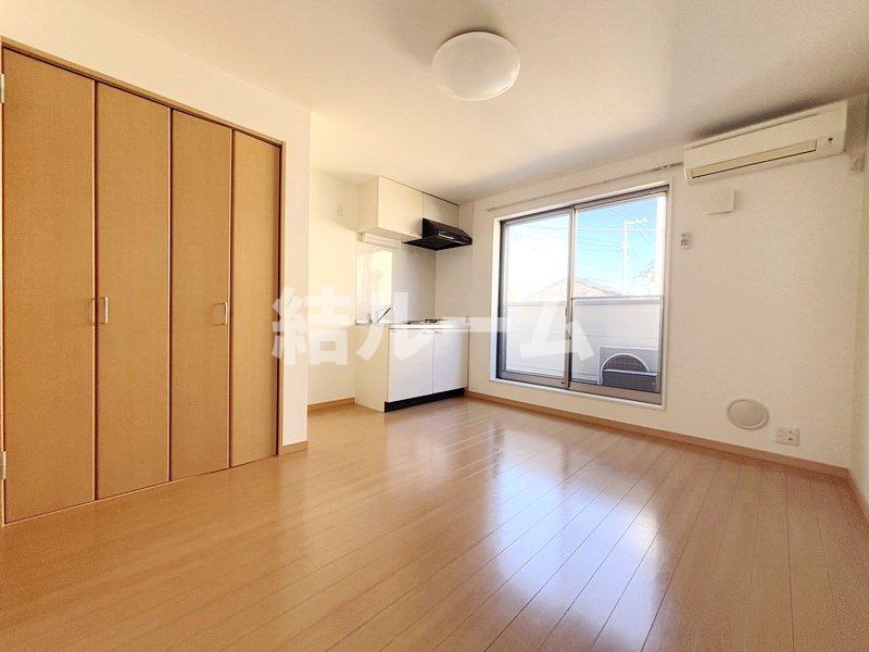 西武有楽町線 新桜台駅 徒歩6分 2階建 築17年の居間写真