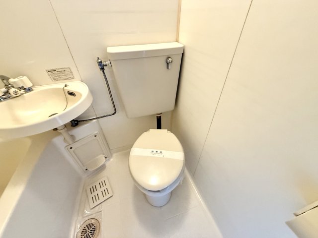 トイレ　浴室内にトイレあり！