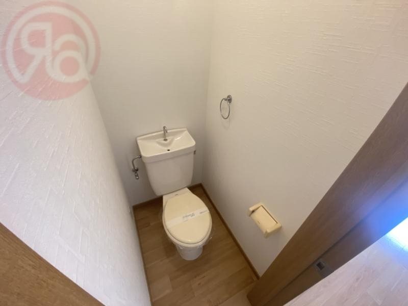 トイレ　清潔感のあるトイレです
